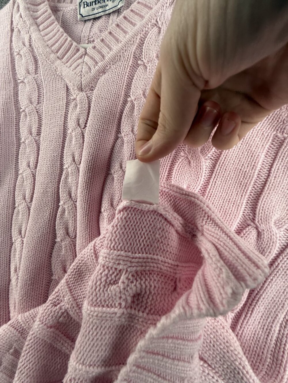 Burberry Cable Knit Pink Medium V-Neck Logo Pullover Sweater Long Sleeve Knit - Picture 13 of 16